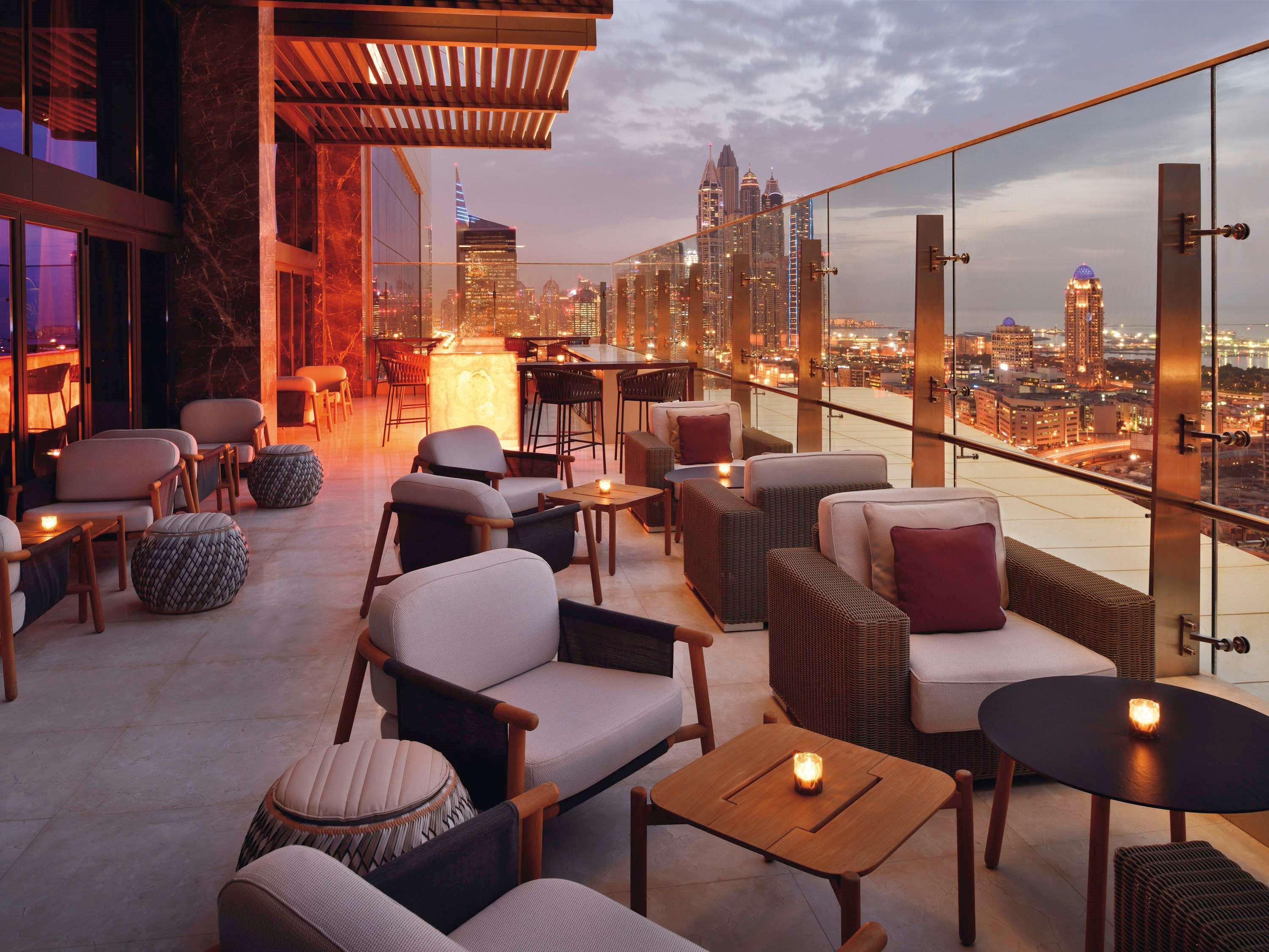 Grand Plaza Mövenpick Hotell Dubai Exteriör bild